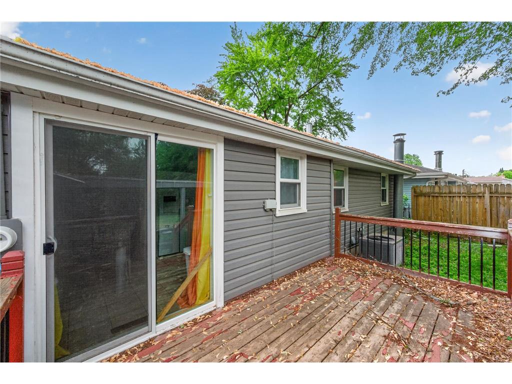 6607 46th Place N Crystal MN 55428 7081520 image24