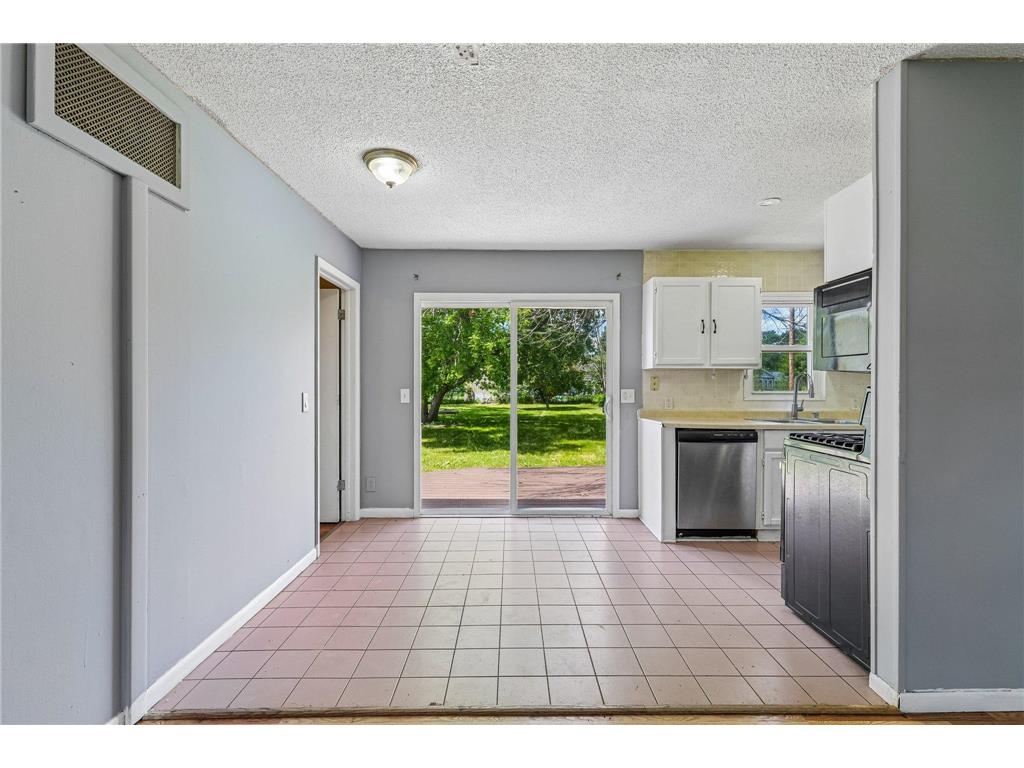 6609 W Broadway Avenue Brooklyn Park MN 55428 7088134 image11
