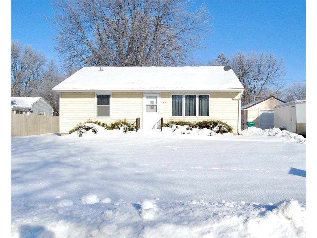 661 7th Street SW, Wells, MN, 56097 MLS 6321255 Edina Realty