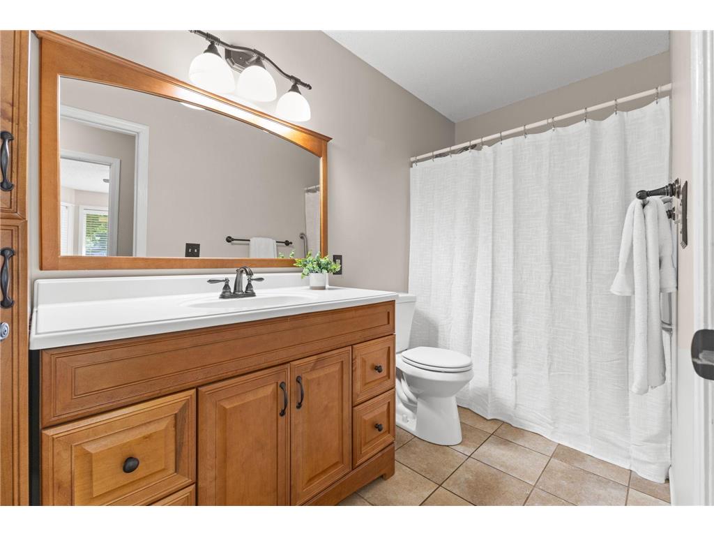 661 Belland Avenue Vadnais Heights MN 55127 7106855 image20