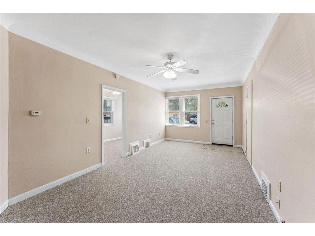 661 Payne Avenue Saint Paul MN 55130 7068786 image3
