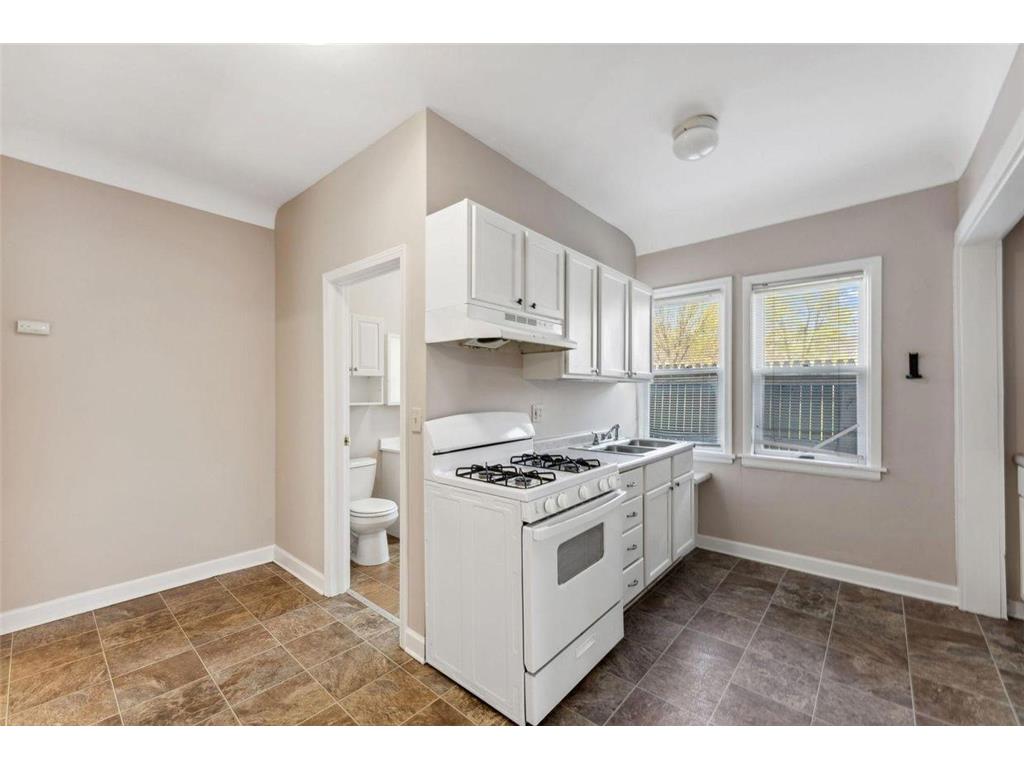 661 Payne Avenue Saint Paul MN 55130 7068786 image4