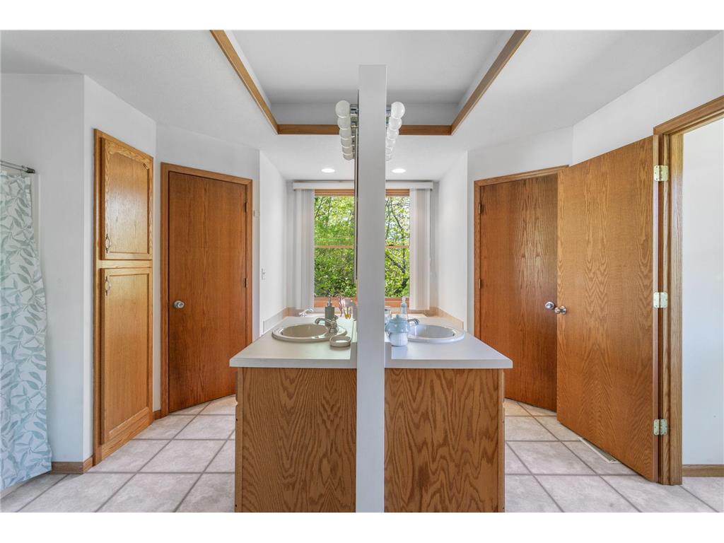 661 Spring Creek Road S Red Wing MN 55066 7072209 image11