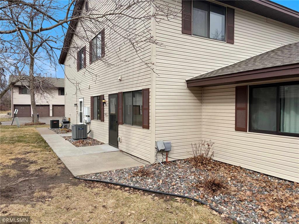 6610 83rd Court N Brooklyn Park MN 55445 7041762 image1