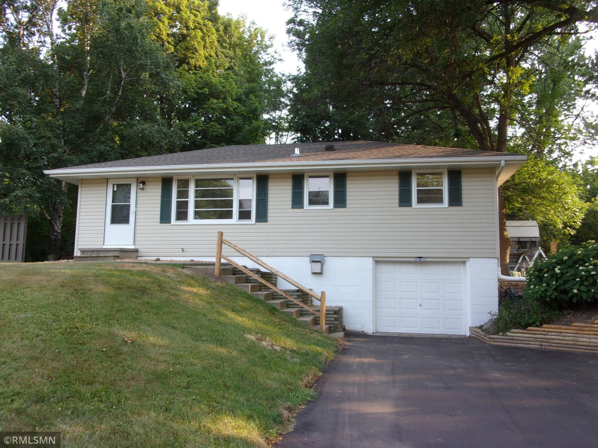 6611 5th Street N, Oakdale, MN 55128 MLS 6071128 Edina Realty