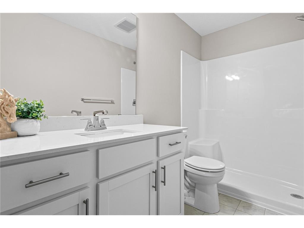 6613 Granby Street North Branch MN 55056 7046364 image12
