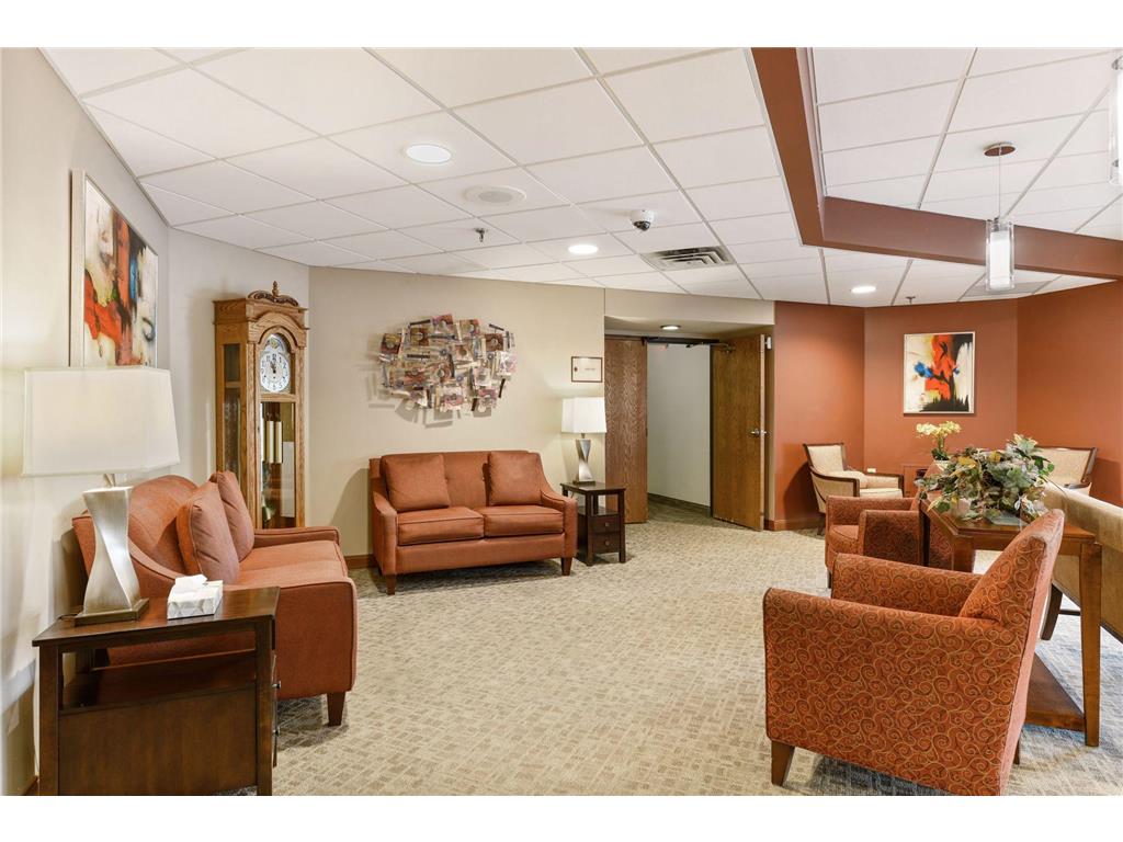 6615 Lake Shore Drive S #1009 Richfield MN 55423 - Wood 7095425 image36