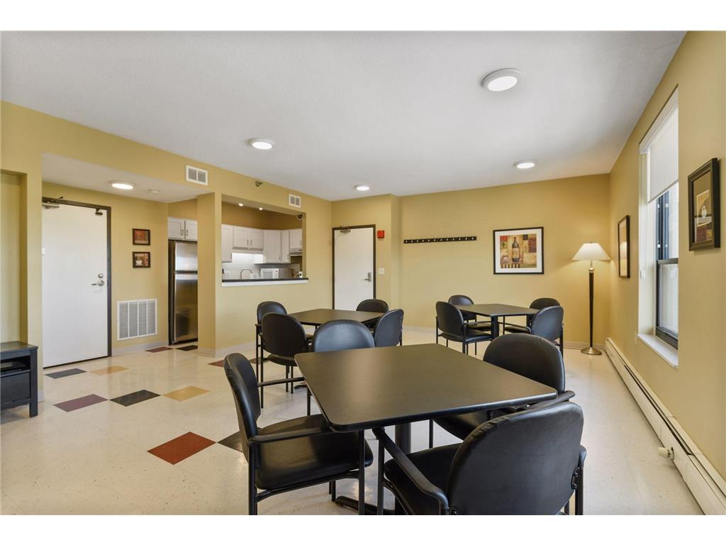 6615 Lake Shore Drive S #1009 Richfield MN 55423 - Wood 7095425 image40
