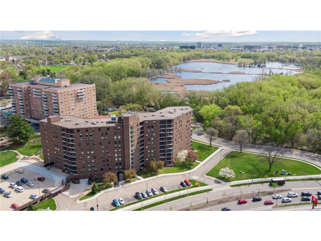 6615 Lake Shore Drive S #1009 Richfield MN 55423 - Wood 7095425 image59