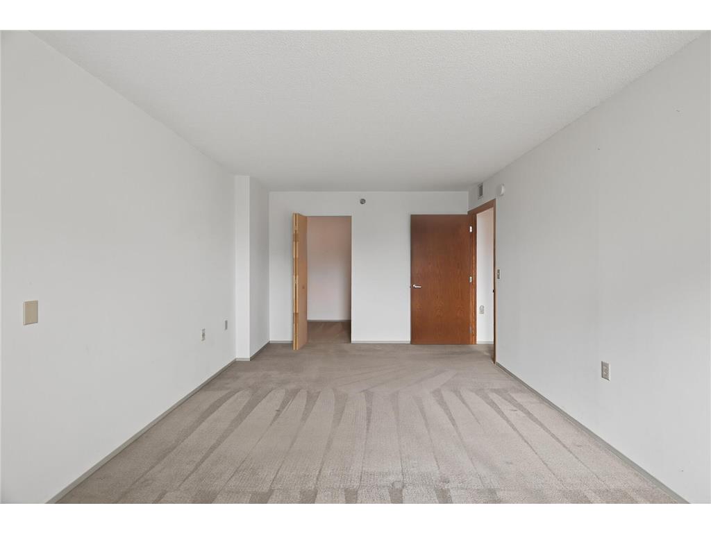 6615 Lake Shore Drive S #302 Richfield MN 55423 6775739 image13