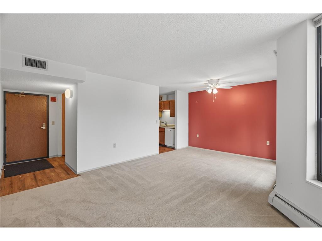 6615 Lake Shore Drive S #302 Richfield MN 55423 6775739 image5