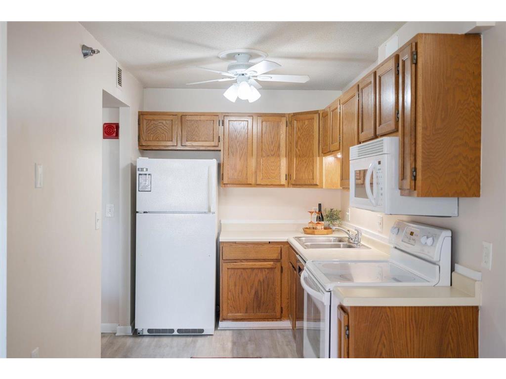 6615 Lake Shore Drive S #308 Richfield MN 55423 7045846 image9