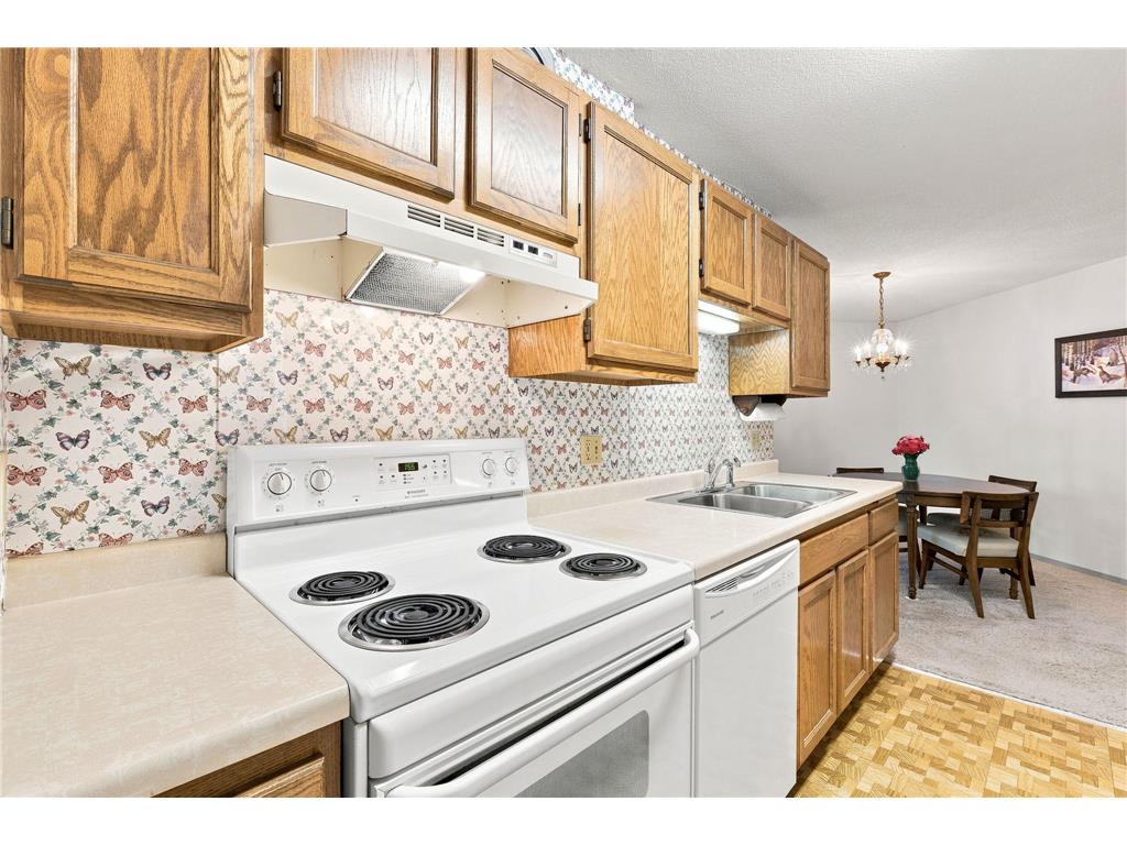 6615 Lake Shore Drive S #405 Richfield MN 55423 7107030 image10