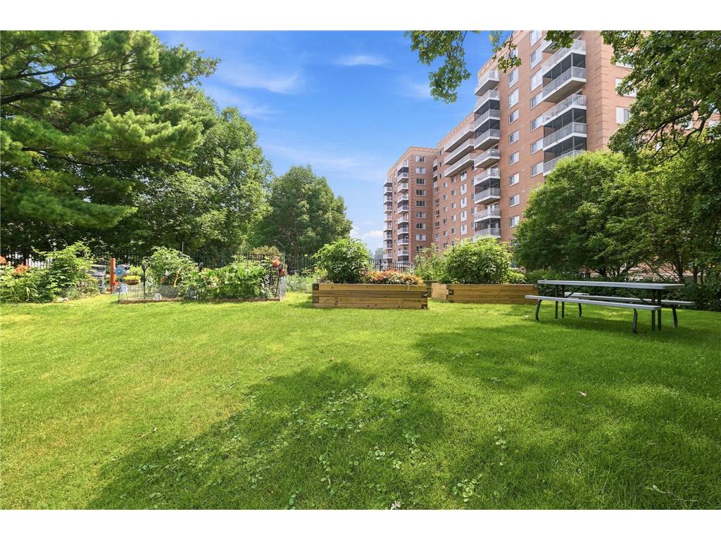 6615 Lake Shore Drive S #405 Richfield MN 55423 7107030 image3