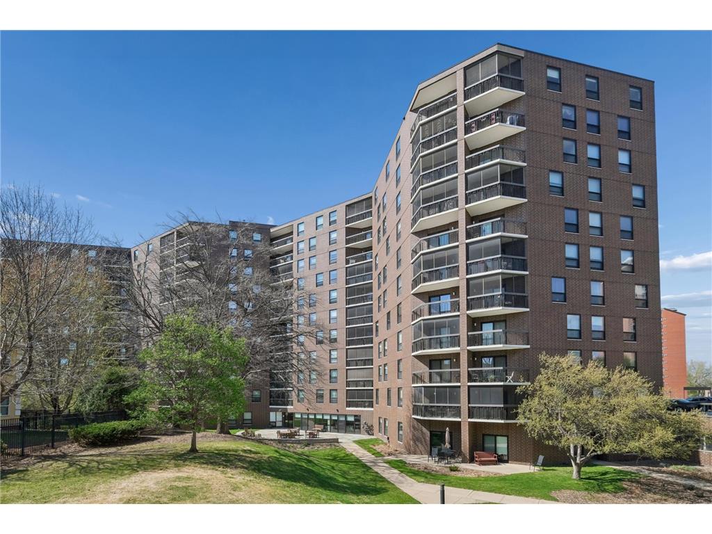 6615 Lake Shore Drive S #406 Richfield MN 55423 7057685 image2