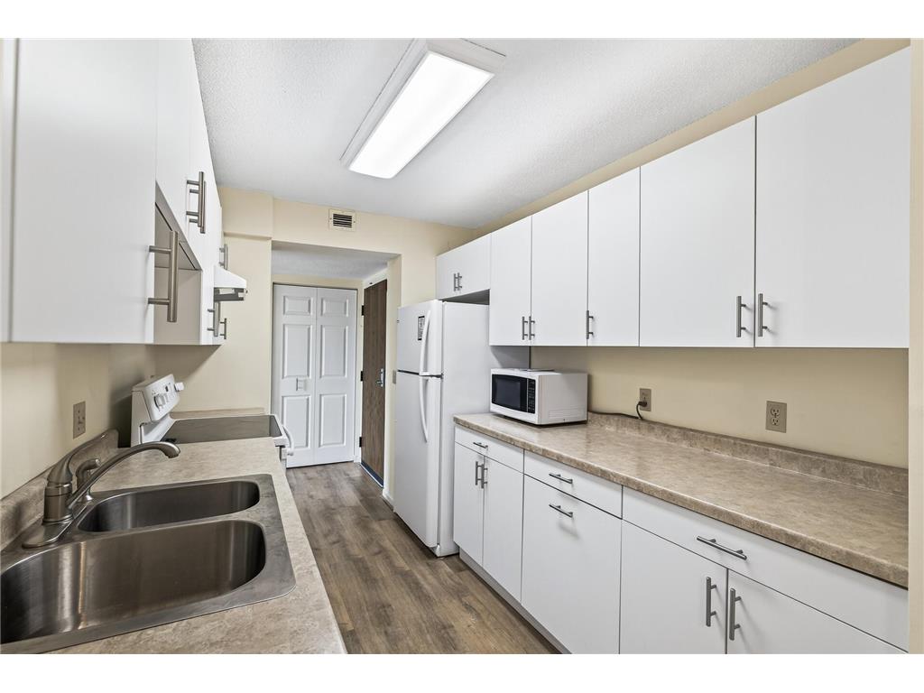 6615 Lake Shore Drive S #410 Richfield MN 55423 6759535 image12