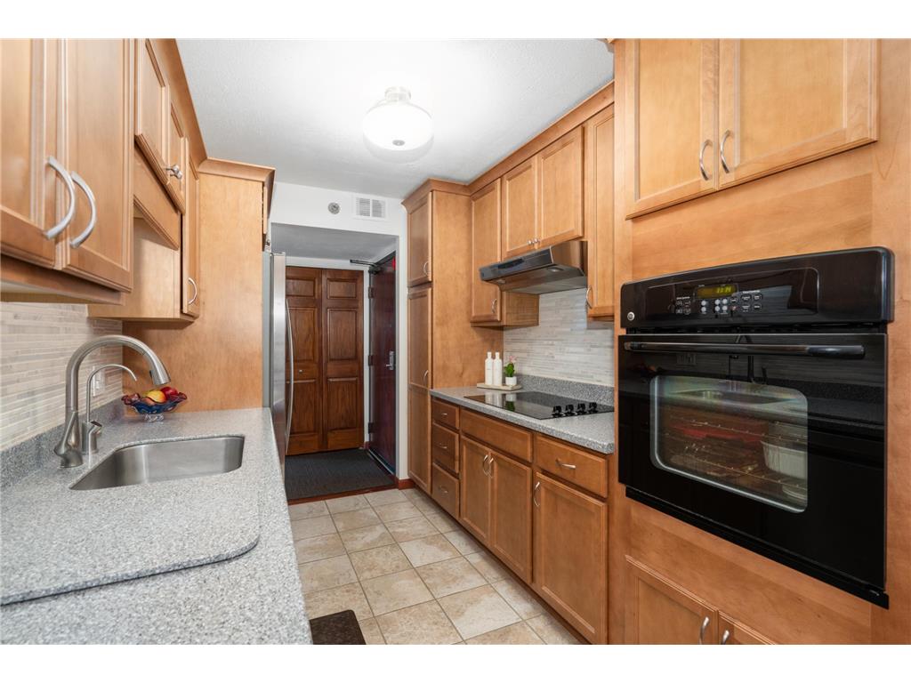 6615 Lake Shore Drive S #803 Richfield MN 55423 7071727 image2