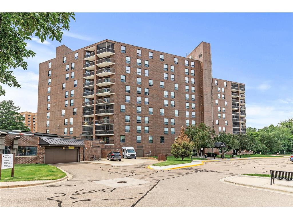 6615 Lake Shore Drive S #900 Richfield MN 55423 7004914 image1