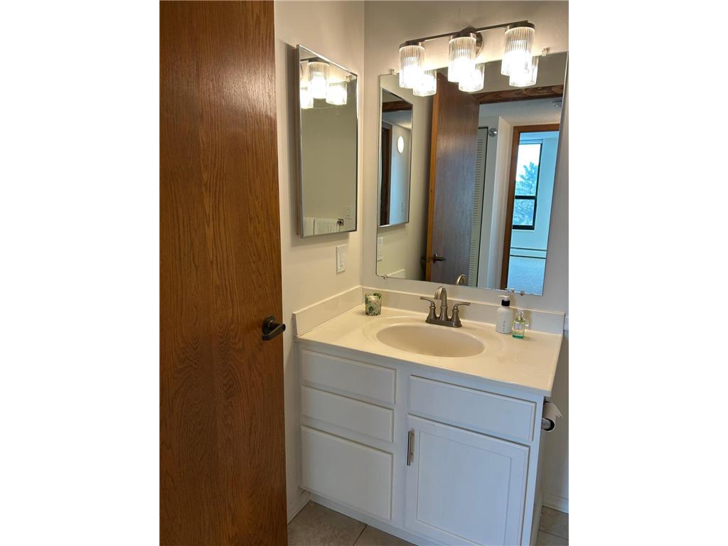 6615 Lake Shore Drive S #900 Richfield MN 55423 7004914 image15