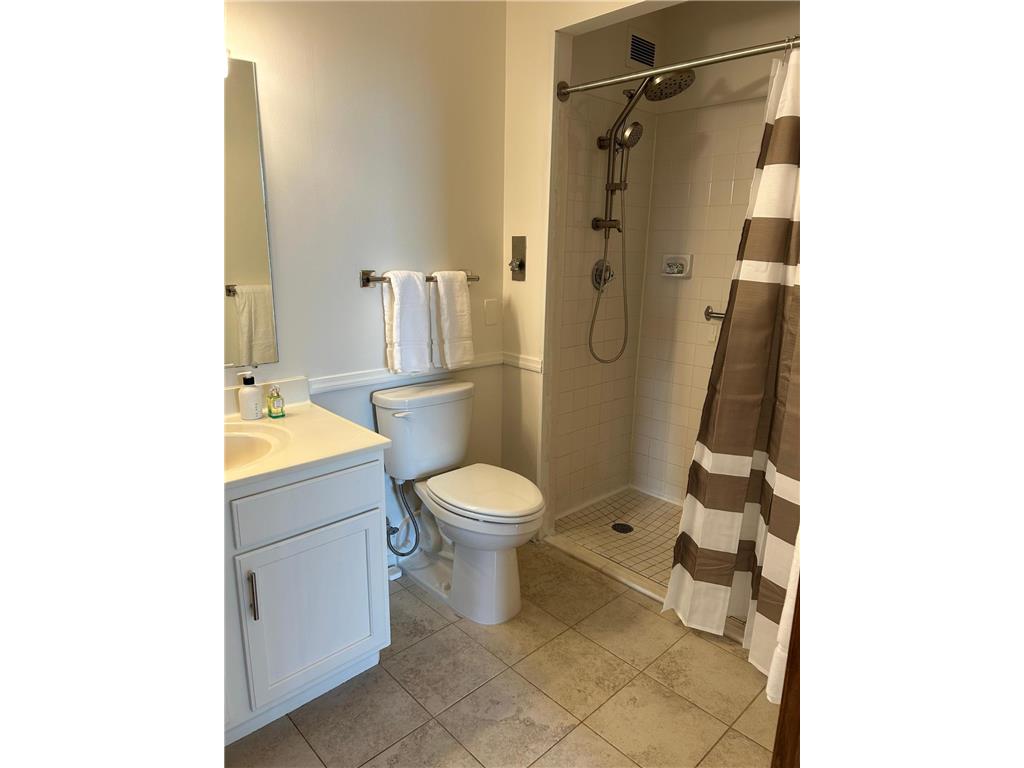 6615 Lake Shore Drive S #900 Richfield MN 55423 7004914 image16