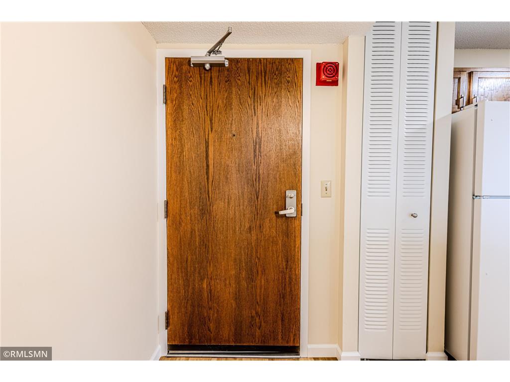 6615 Lake Shore Drive S #902 Richfield MN 55423 6819643 image13