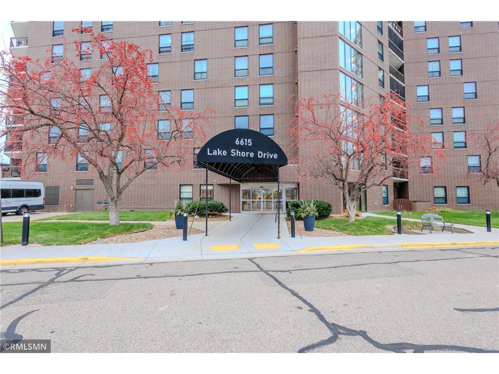 6615 Lake Shore Drive S #902 Richfield MN 55423 6819643 image2