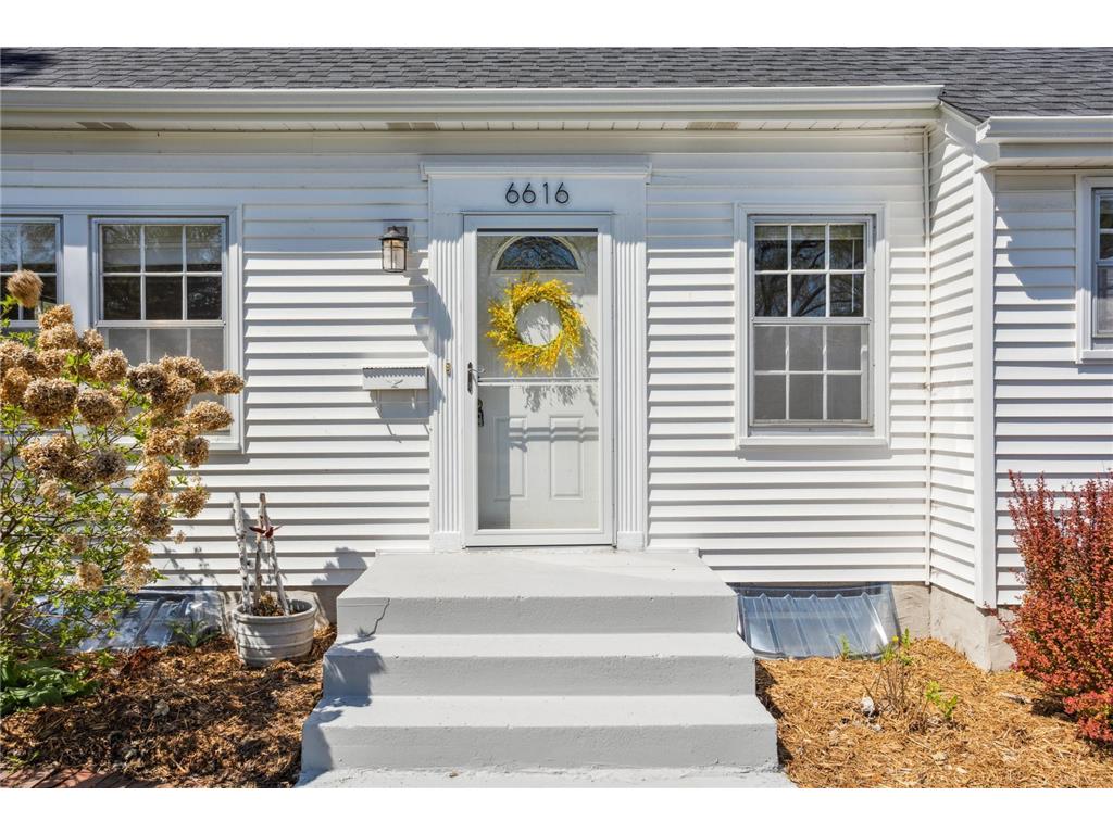 6616 Russell Avenue S Richfield MN 55423 6697787 image1