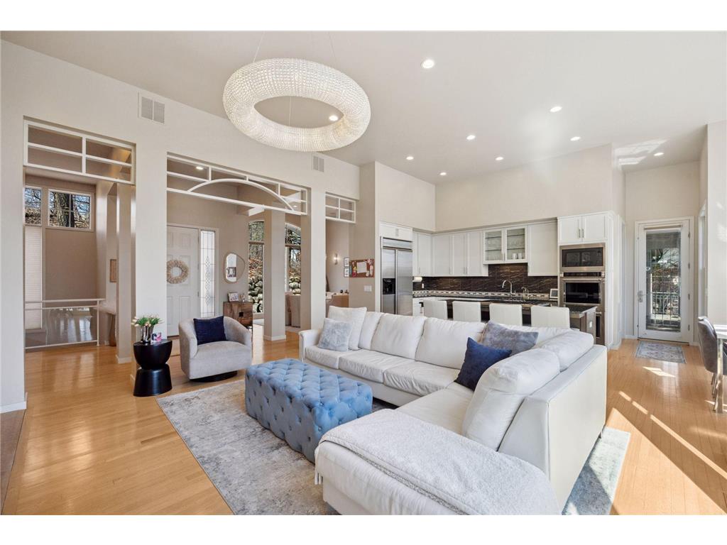 6617 Mohawk Trail Edina MN 55439 6690675 image1