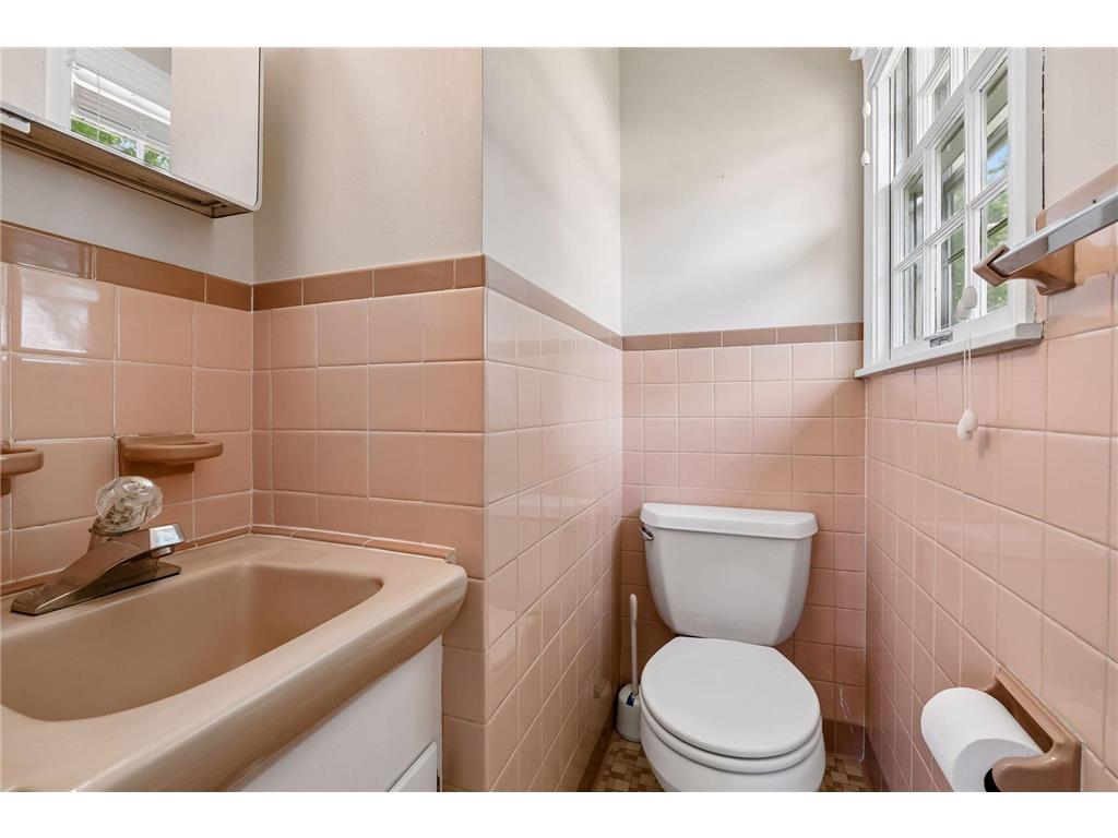 6617 Naomi Drive Edina MN 55439 7072770 image17
