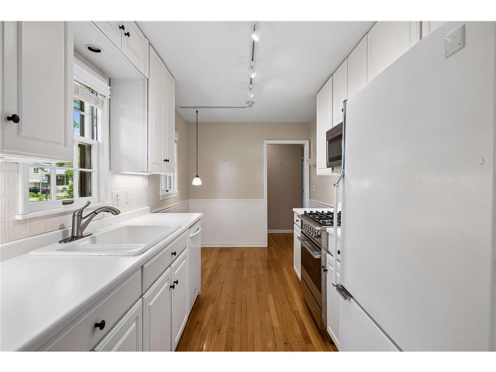 6617 Naomi Drive Edina MN 55439 7072770 image4