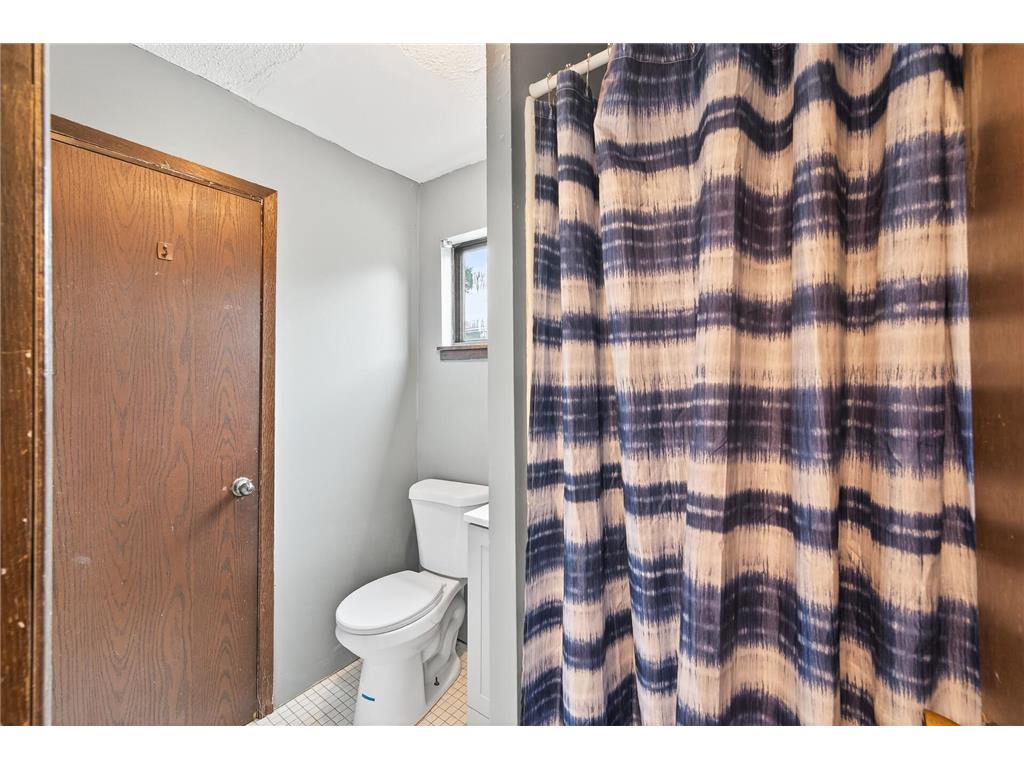 6618 Camden Drive Brooklyn Center MN 55430 7044489 image14