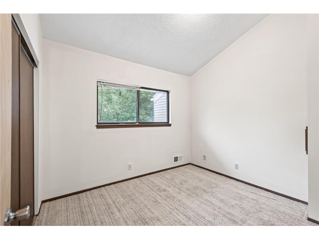 6618 Camden Drive Brooklyn Center MN 55430 7044489 image23