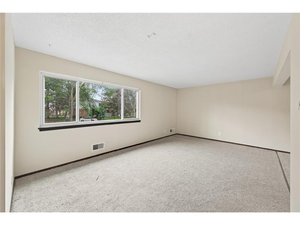 6618 Camden Drive Brooklyn Center MN 55430 7044489 image3