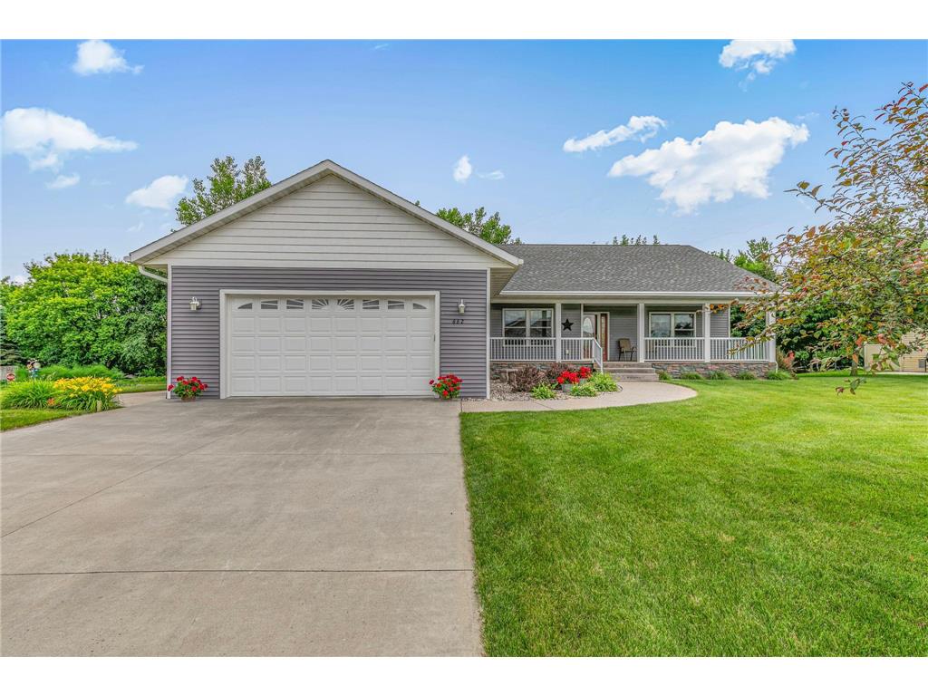 662 Cottonwood Avenue Litchfield MN 55355 6744495 image1