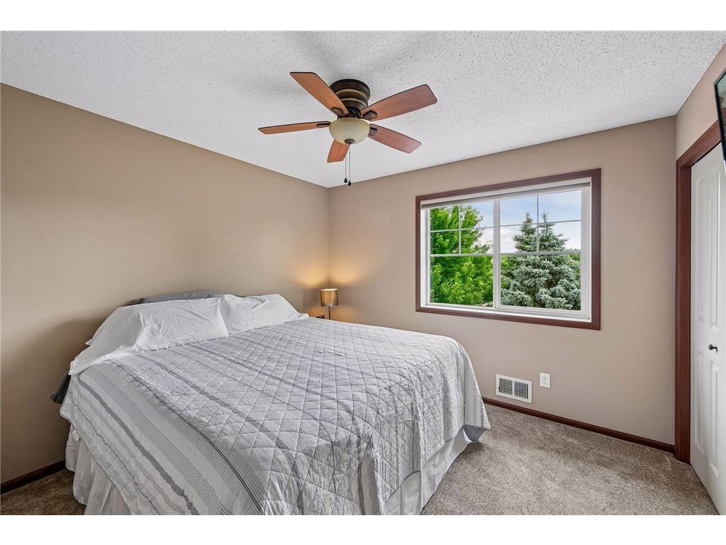 662 Jutland Avenue Shakopee MN 55379 7104961 image28