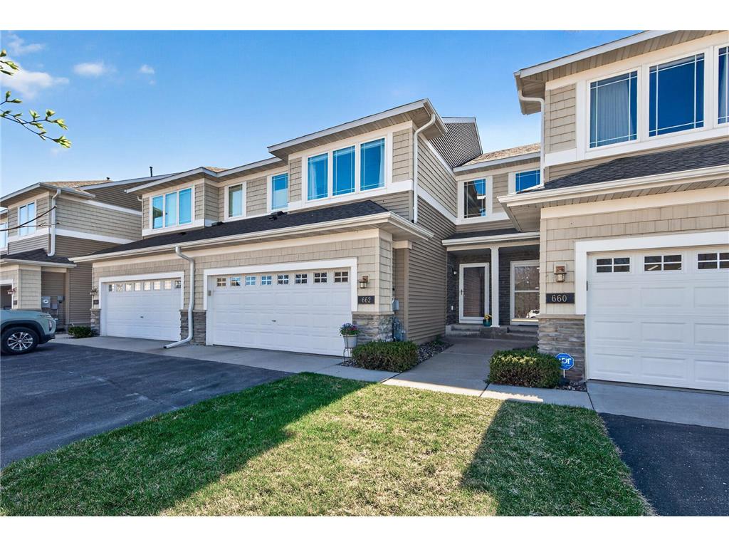 662 Sutherland Drive Woodbury MN 55129 7057851 image1