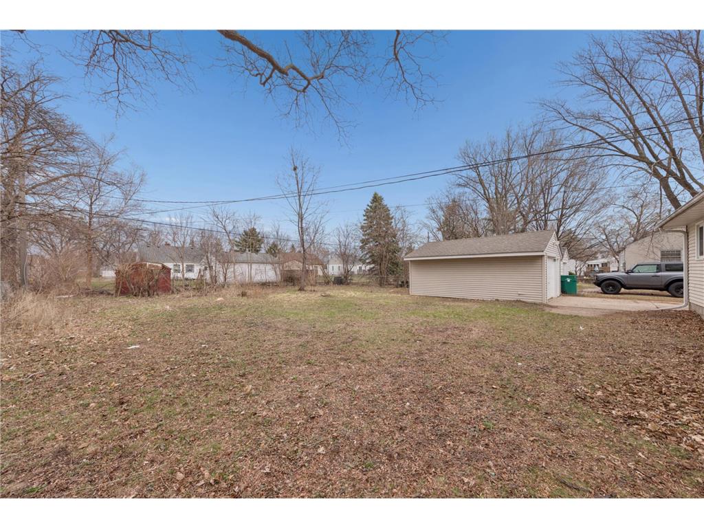 6620 57th Avenue N Crystal MN 55428 7054372 image23