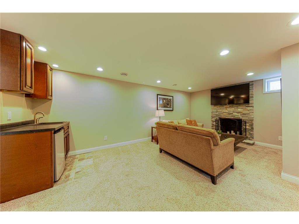 6624 Columbus Avenue S Richfield MN 55423 7069314 image31
