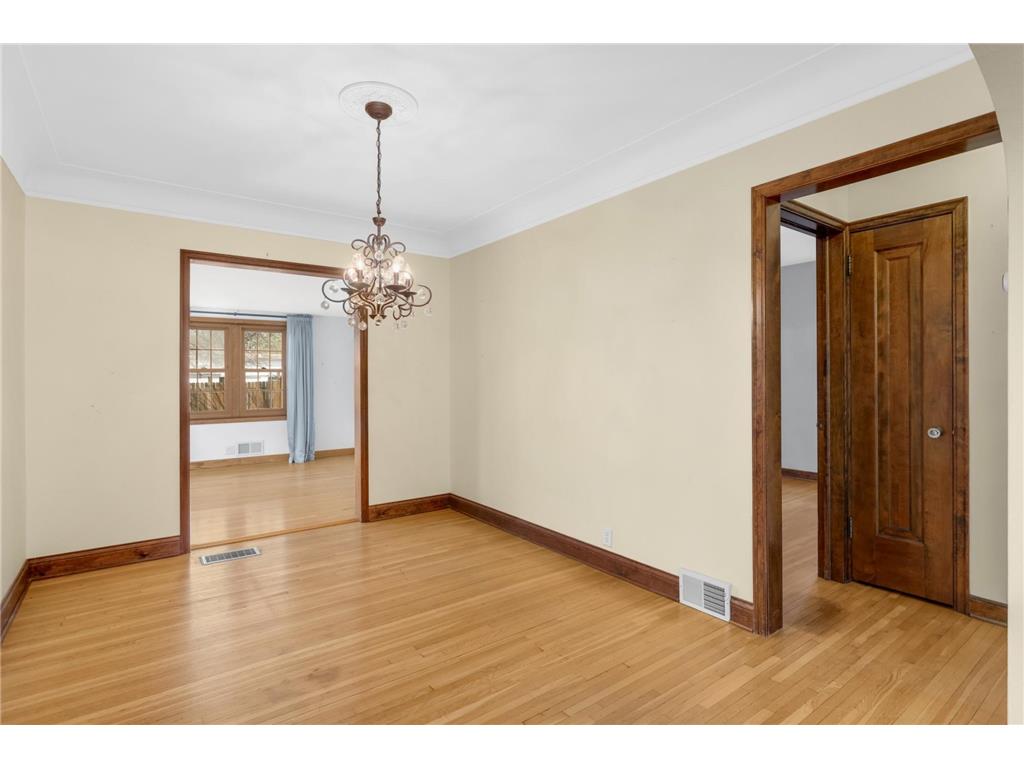 6624 Oliver Avenue S Richfield MN 55423 7068677 image10