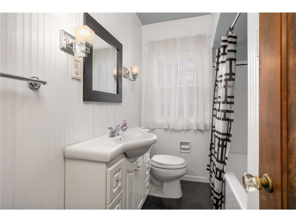 6624 Oliver Avenue S Richfield MN 55423 7068677 image22