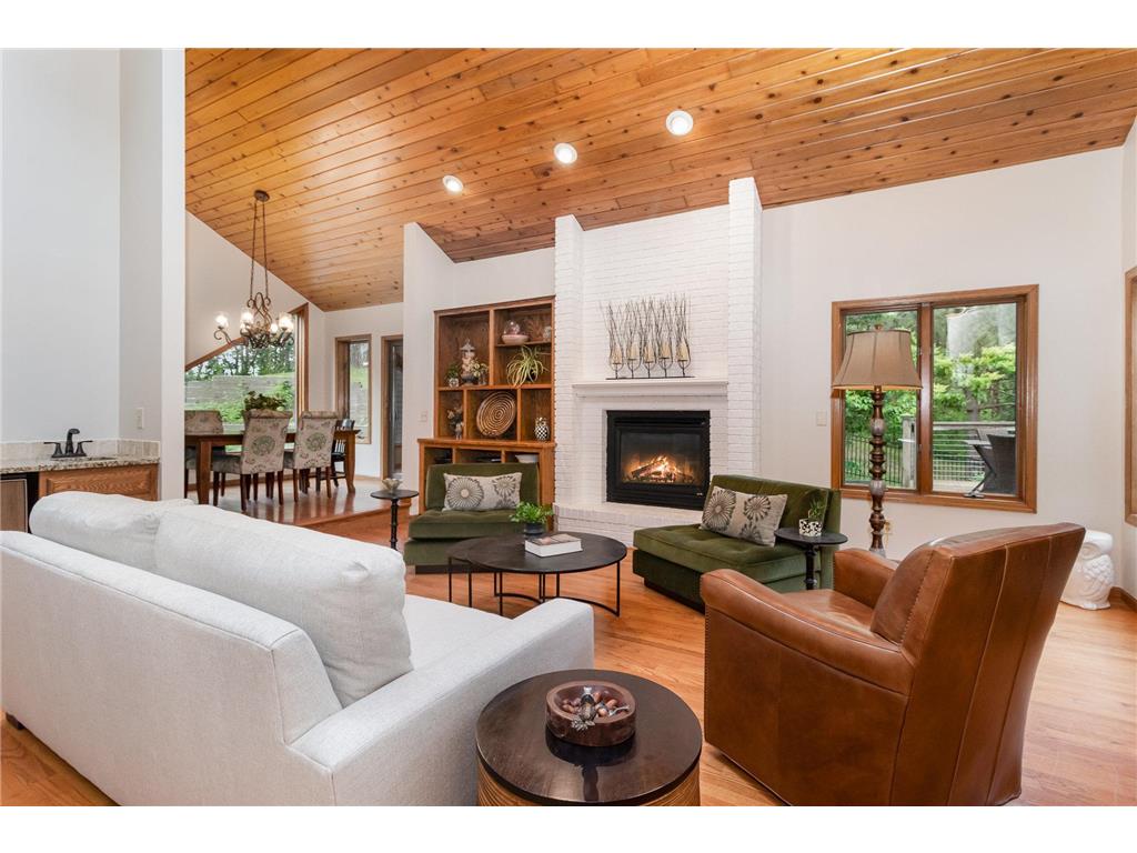 6629 Crackleberry Court Woodbury MN 55129 6738804 image1