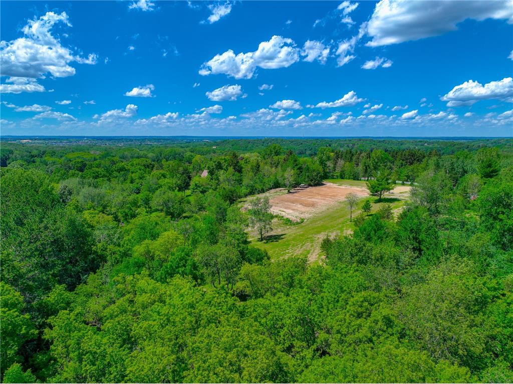 663 Deerwood Drive Troy Twp WI 54016 6562538 image1