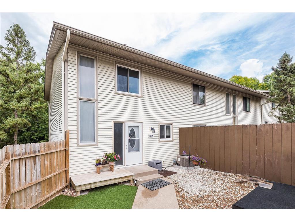 6631 Gretchen Lane N Oakdale MN 55128 6792408 image1