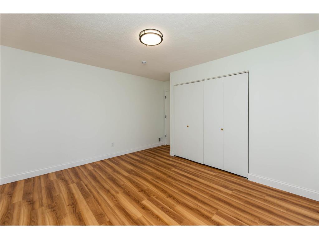 6631 Jackson Street NE Fridley MN 55432 7076112 image10