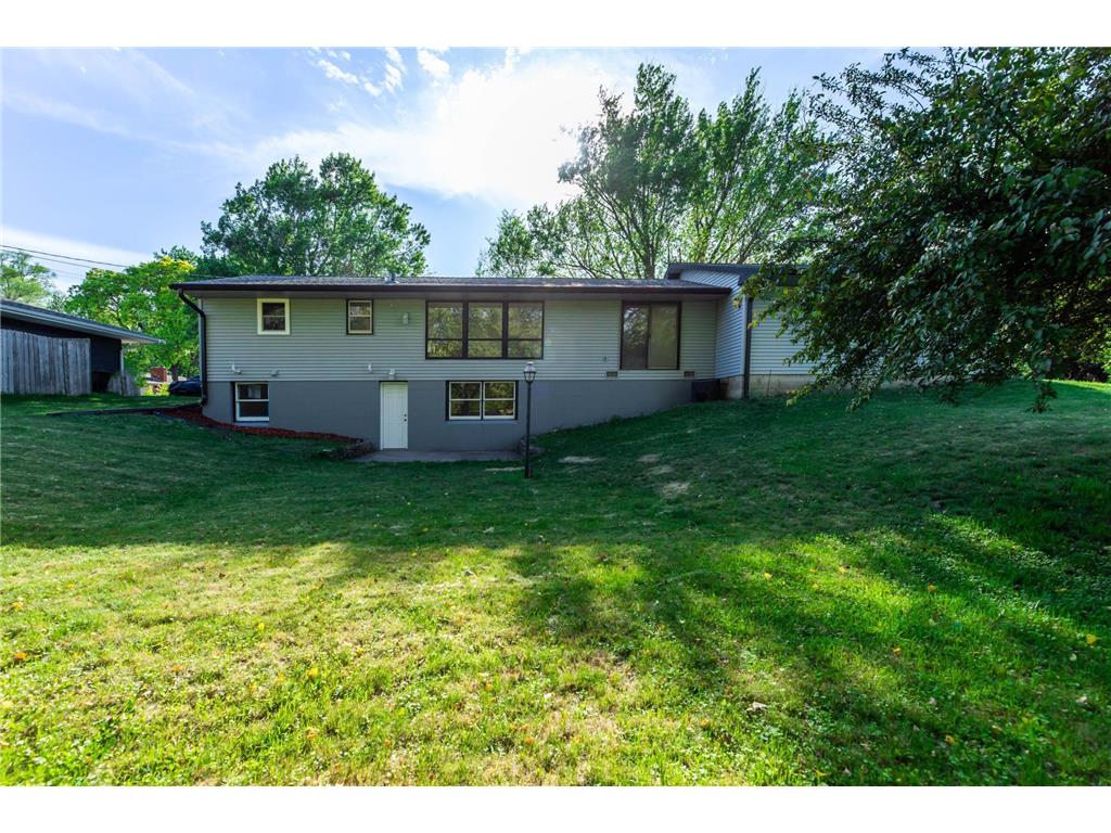 6631 Jackson Street NE Fridley MN 55432 7076112 image2