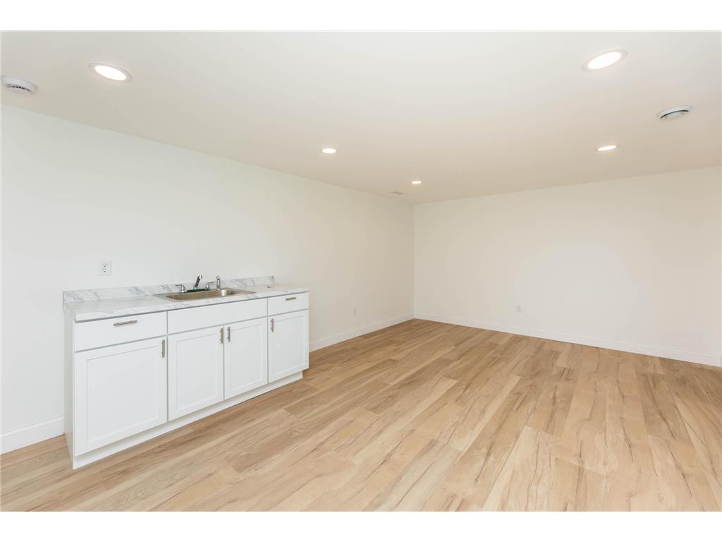 6631 Jackson Street NE Fridley MN 55432 7076112 image22