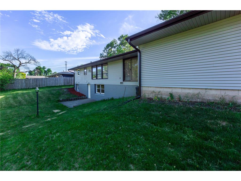 6631 Jackson Street NE Fridley MN 55432 7076112 image29