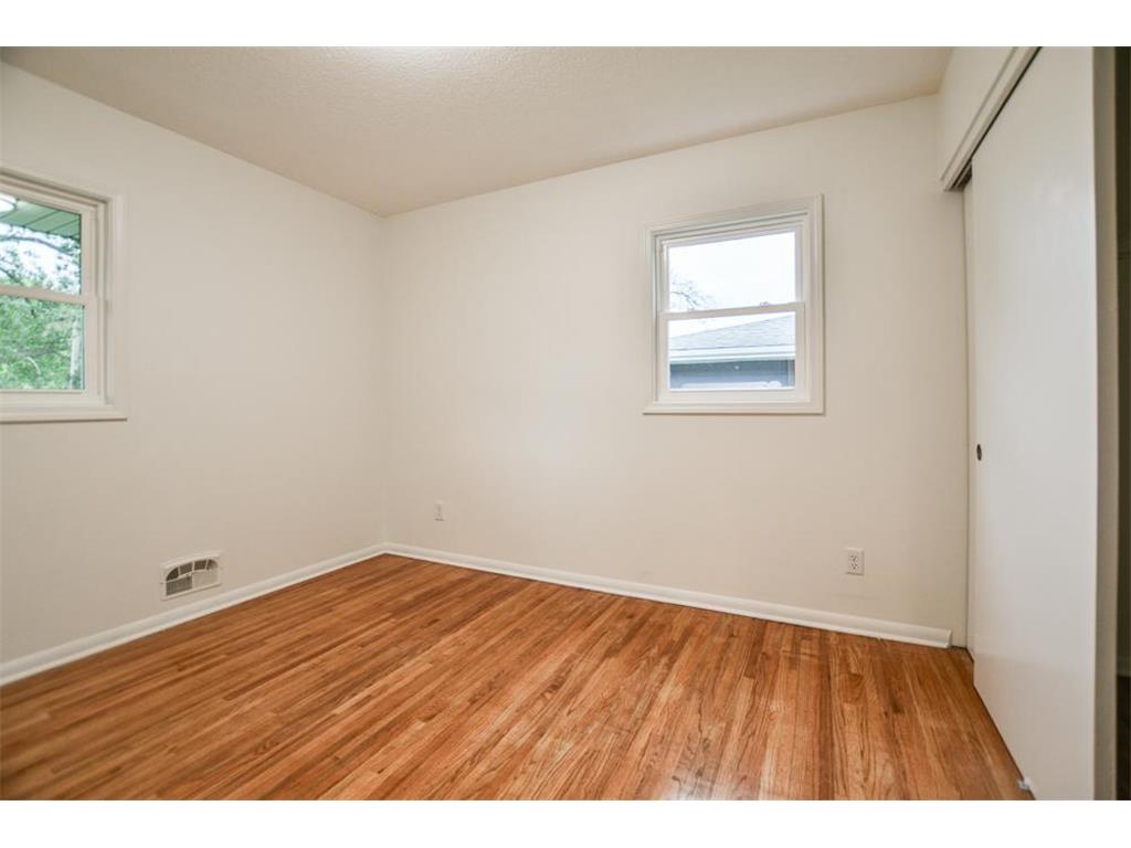 6631 Jackson Street NE Fridley MN 55432 7104060 image18