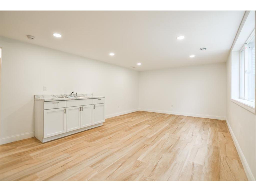 6631 Jackson Street NE Fridley MN 55432 7104060 image20