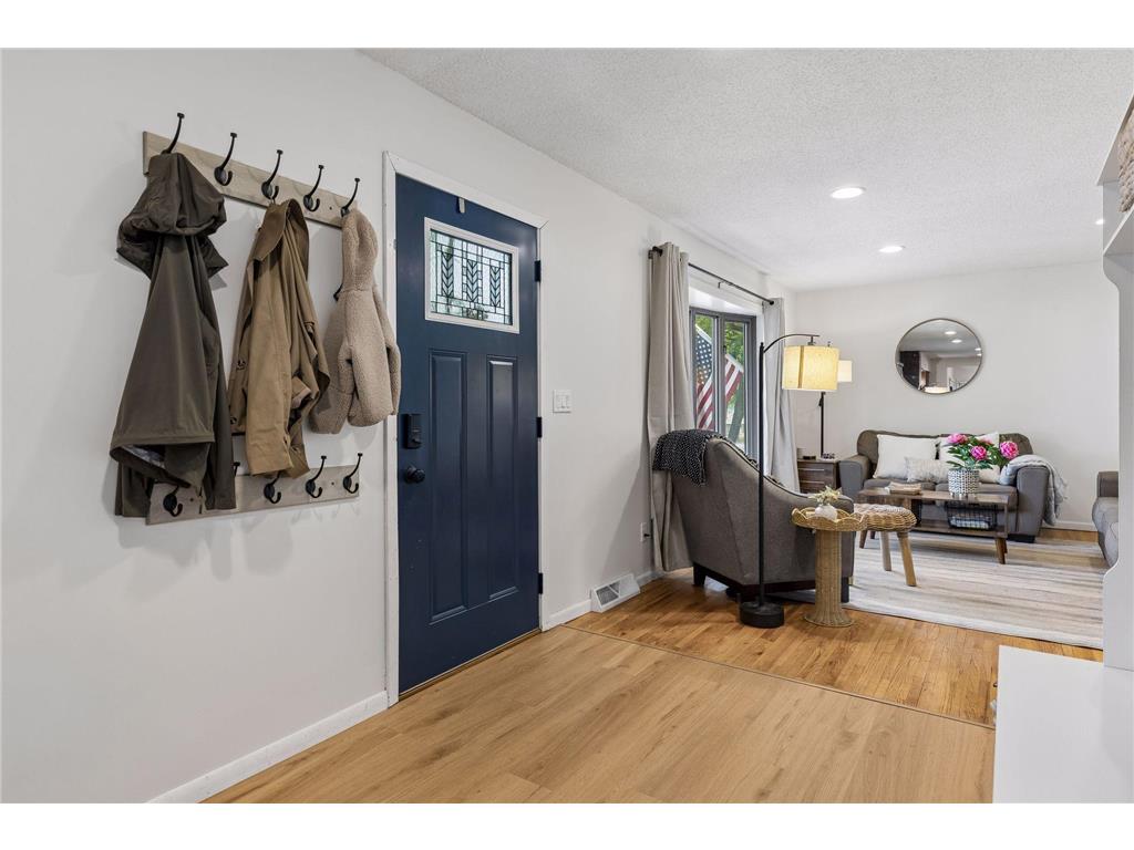 6631 Oakwood Street Rockford MN 55373 7087647 image16